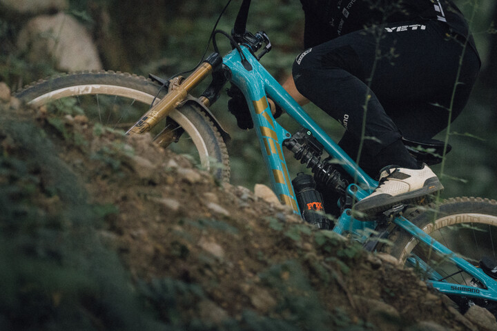 Live Valve Neo is Fox's answer to RockShox Flight Attendant